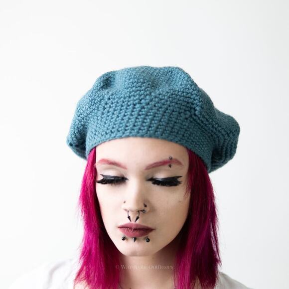 Handmade Crochet Knit Sky Blue Beanie Newsboy Cap & Fingerless Glove Set - Picture 7 of 9